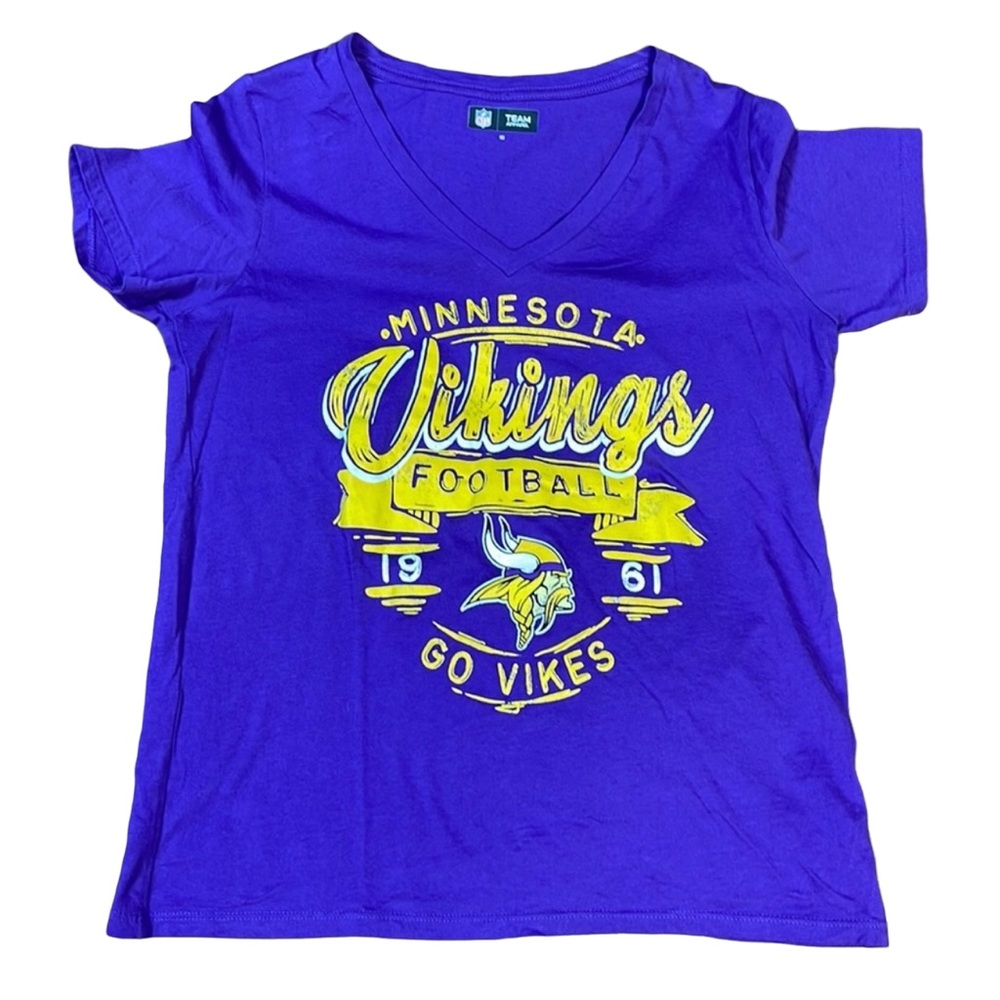 Women’s Minnesota Vikings Football Shirt Size Medium NWOT